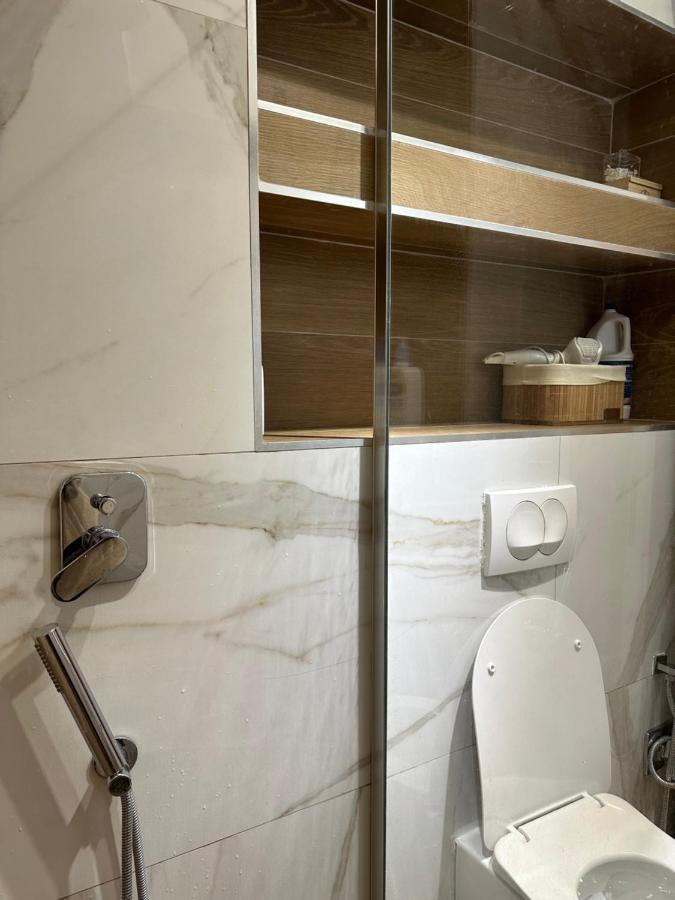 4Seasonsgea , Deluxe Studio , City Centre , تيرانا المظهر الخارجي الصورة