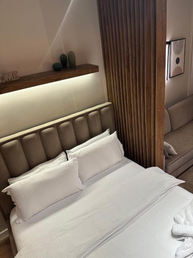 4Seasonsgea , Deluxe Studio , City Centre , تيرانا المظهر الخارجي الصورة