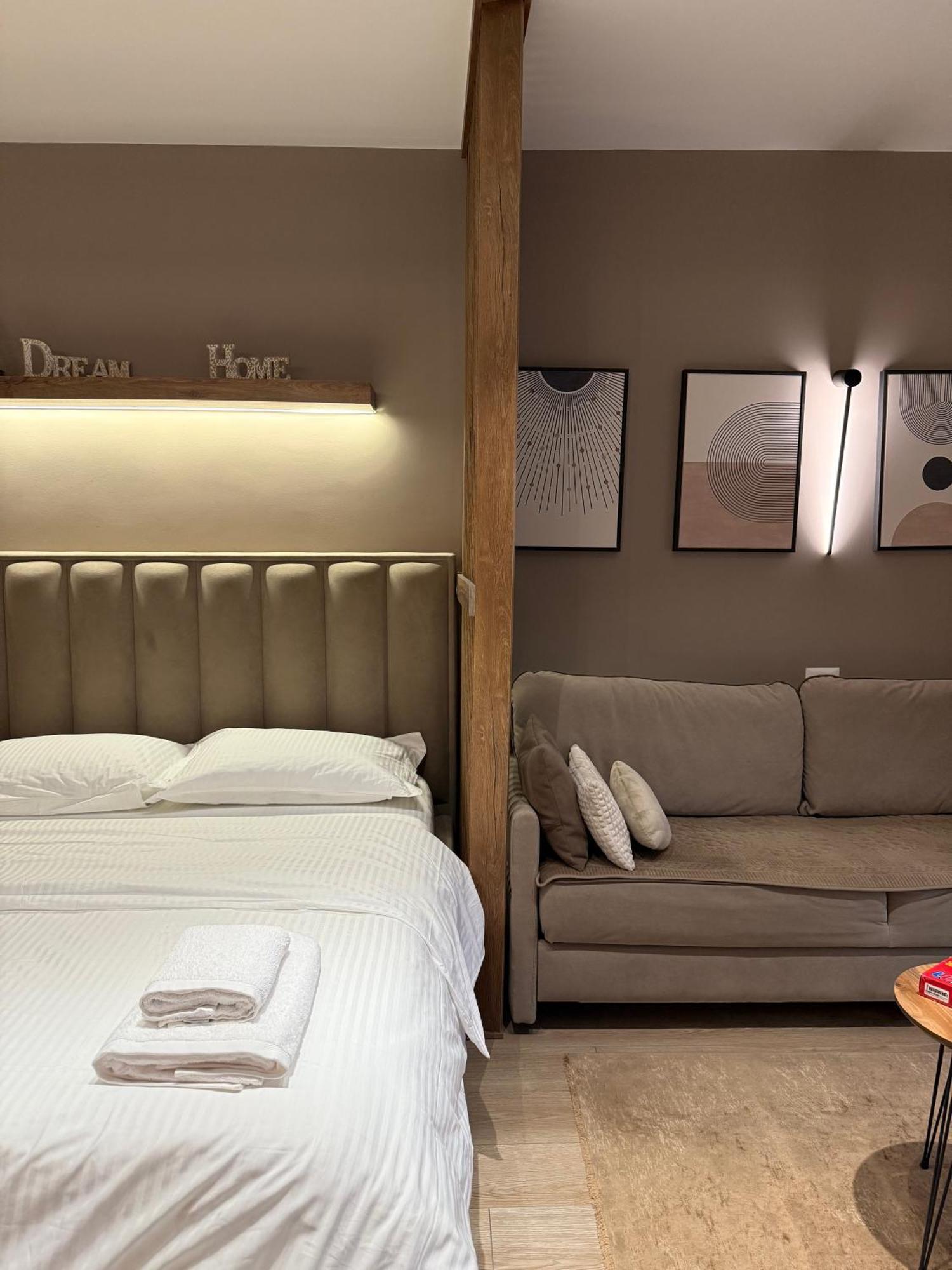 4Seasonsgea , Deluxe Studio , City Centre , تيرانا المظهر الخارجي الصورة